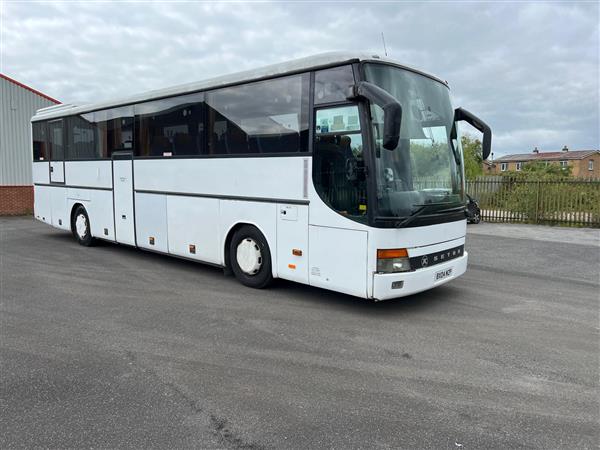 2004 Setra 315 GT 49 Seat coach, 6 speed. 2004 Setra 315 GT 49 Seat coach, 6 speed.