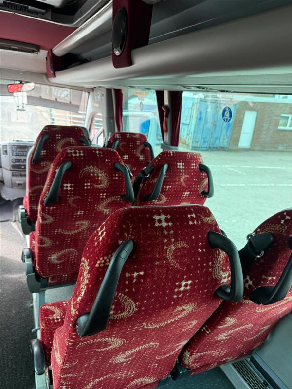 2009 Mercedes 515 cdi  Sprinter 16 seater 