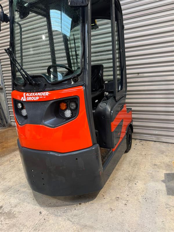 2019 Linde P60  Indoor Tug Tow truck