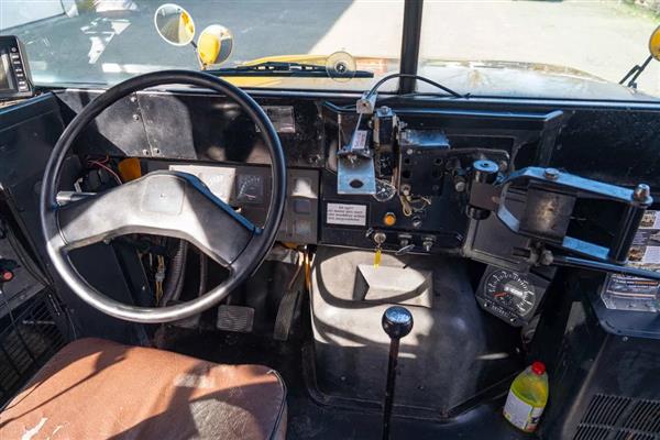 1998 International Harvester School bus located in Holland 1998 International Harvester School bus located in Holland